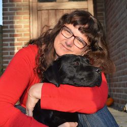 Photo : Sophie et Laly, son chien-guide
